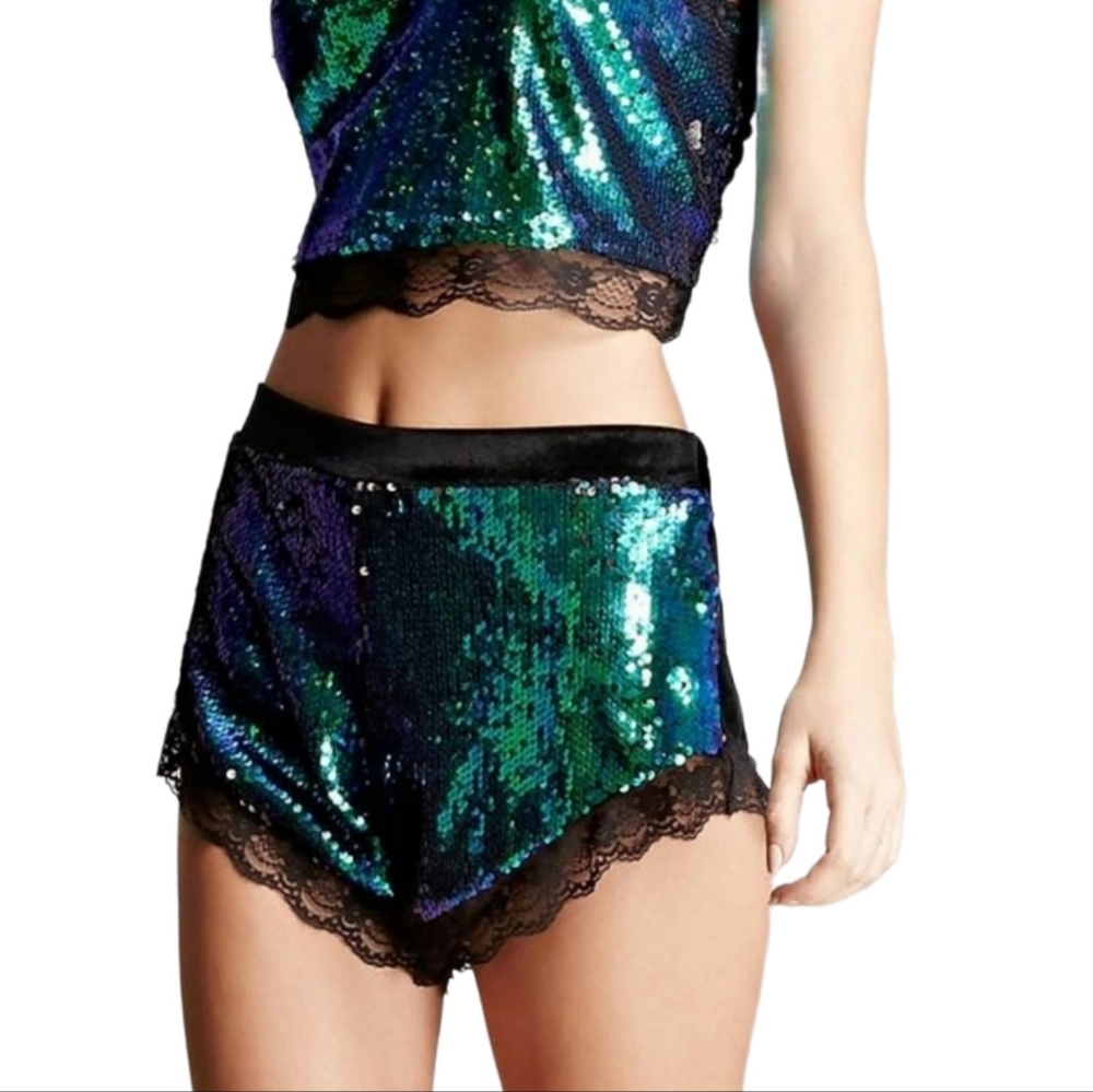 Shorts. Sequin black velvet Bottoms only
